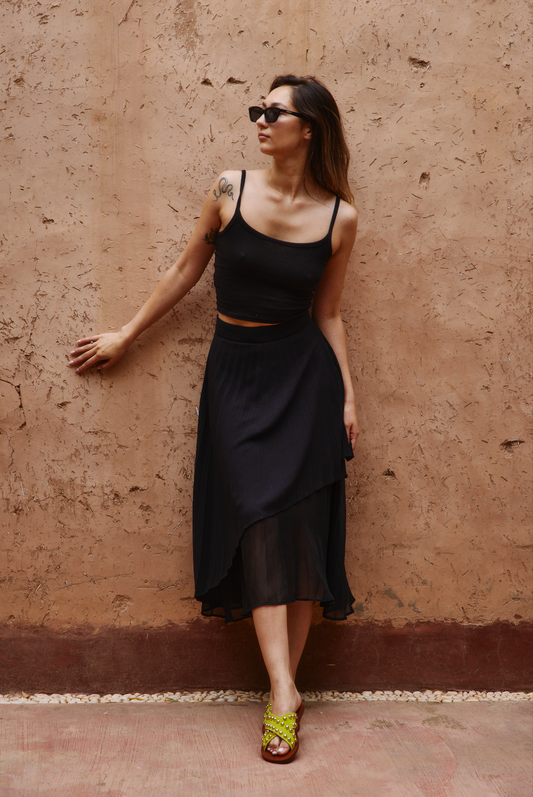 oli sandals, handmade sandals, leather sandals, oli basic slide, made in marrakech, sandales tout en cuir, summer sandals, made to order, artisan made, sustainable fashion, mules, summer mules,